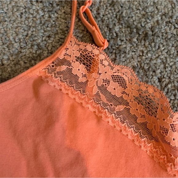 Coral adjustable strap lace tank. Size small. - Picture 4 of 8